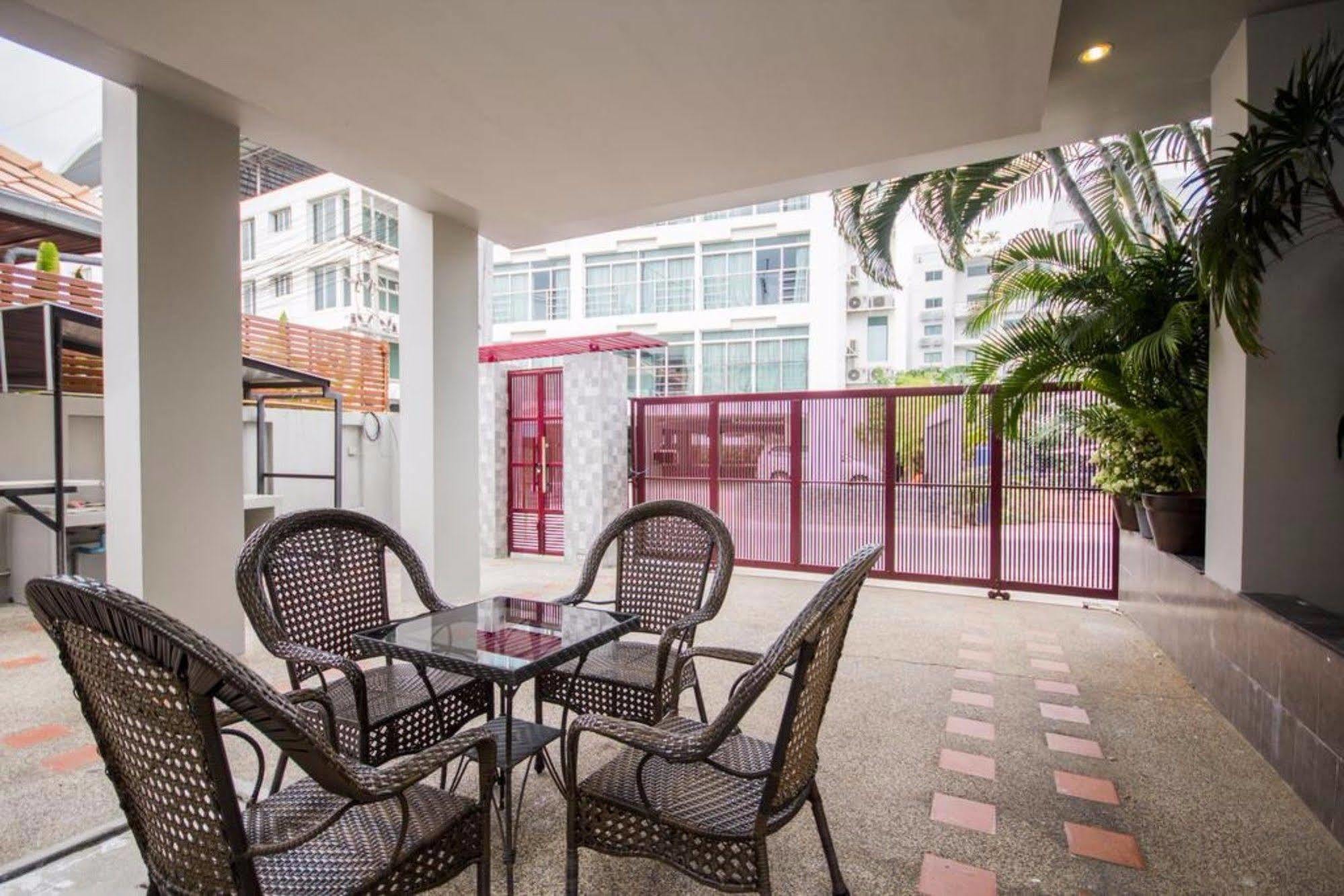 Abacus Villa Pattaya Exterior foto